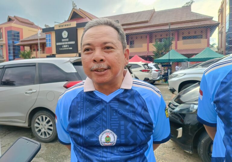 Turnamen Karate Jadi Laboratorium Nyata Mahasiswa IKIP PGRI Kaltim