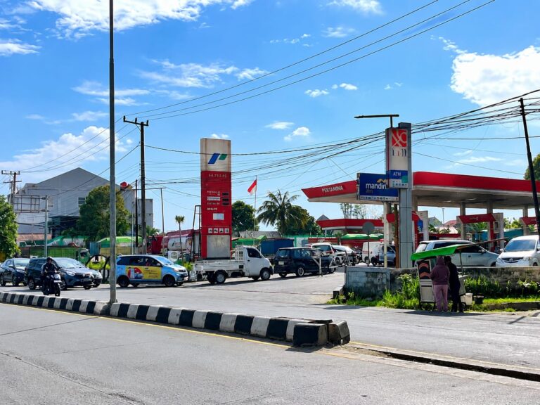 Kendaraan Mati KIR dan Pajak, Tak Bisa Beli Solar Subsidi