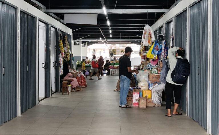 Ribuan Kios Pasar Pagi Belum Aktif, Berakibat Potensi Ekonomi Belum Tergarap Maksimal