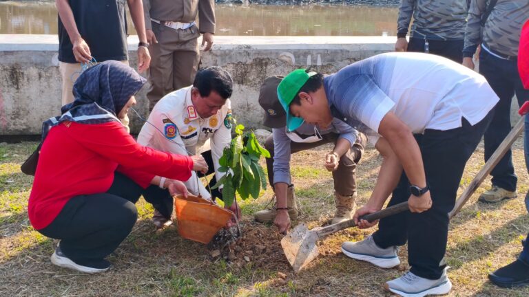 Satpol PP Kaltim Tegaskan RTH Tak Boleh Lagi Dialihfungsikan untuk Berjualan