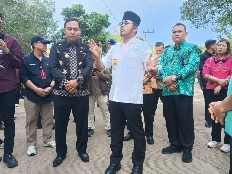 Bankeu Rp6,8 Miliar Pemprov Kaltim Bantu Muluskan Jalan Asa-Juaq Asa