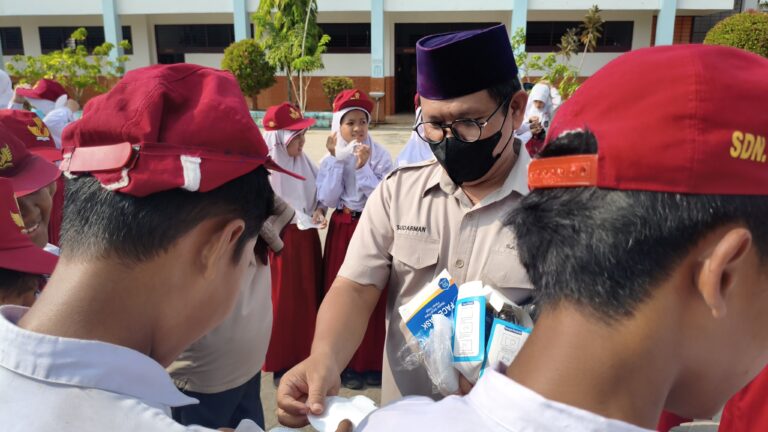 Kabut Asap, SDN 007 Samarinda Ulu Perkuat Imbauan Penggunaan Masker bagi Siswa