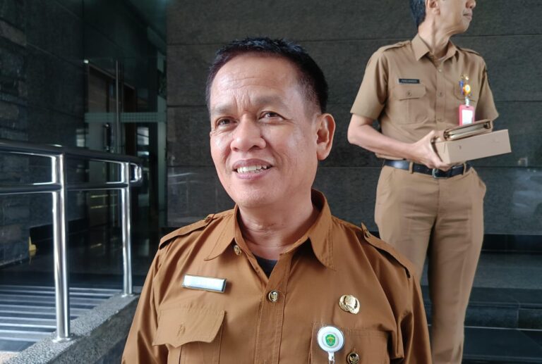 Seragam Gratispol