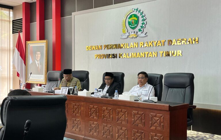 PUPR Kaltim Sepakat Cabut Patok di Lahan Warga Jalan Kurnia Makmur dan Blitar