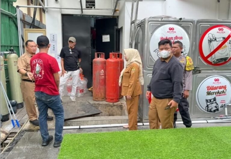 Cegah Pencemaran Lingkungan, Kelurahan Temindung Permai Monitoring Drainase di RT 019